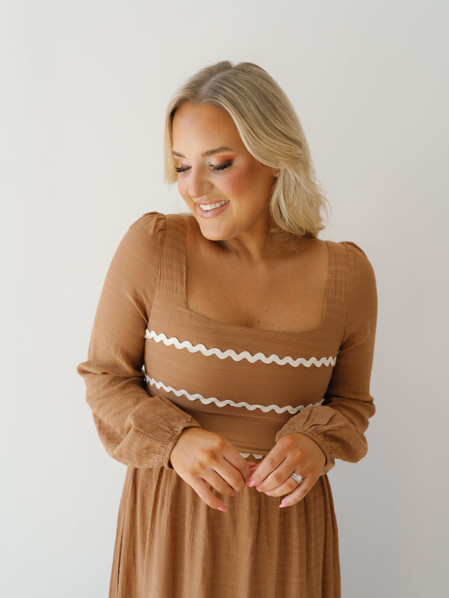 Wynn Dress - Mocha