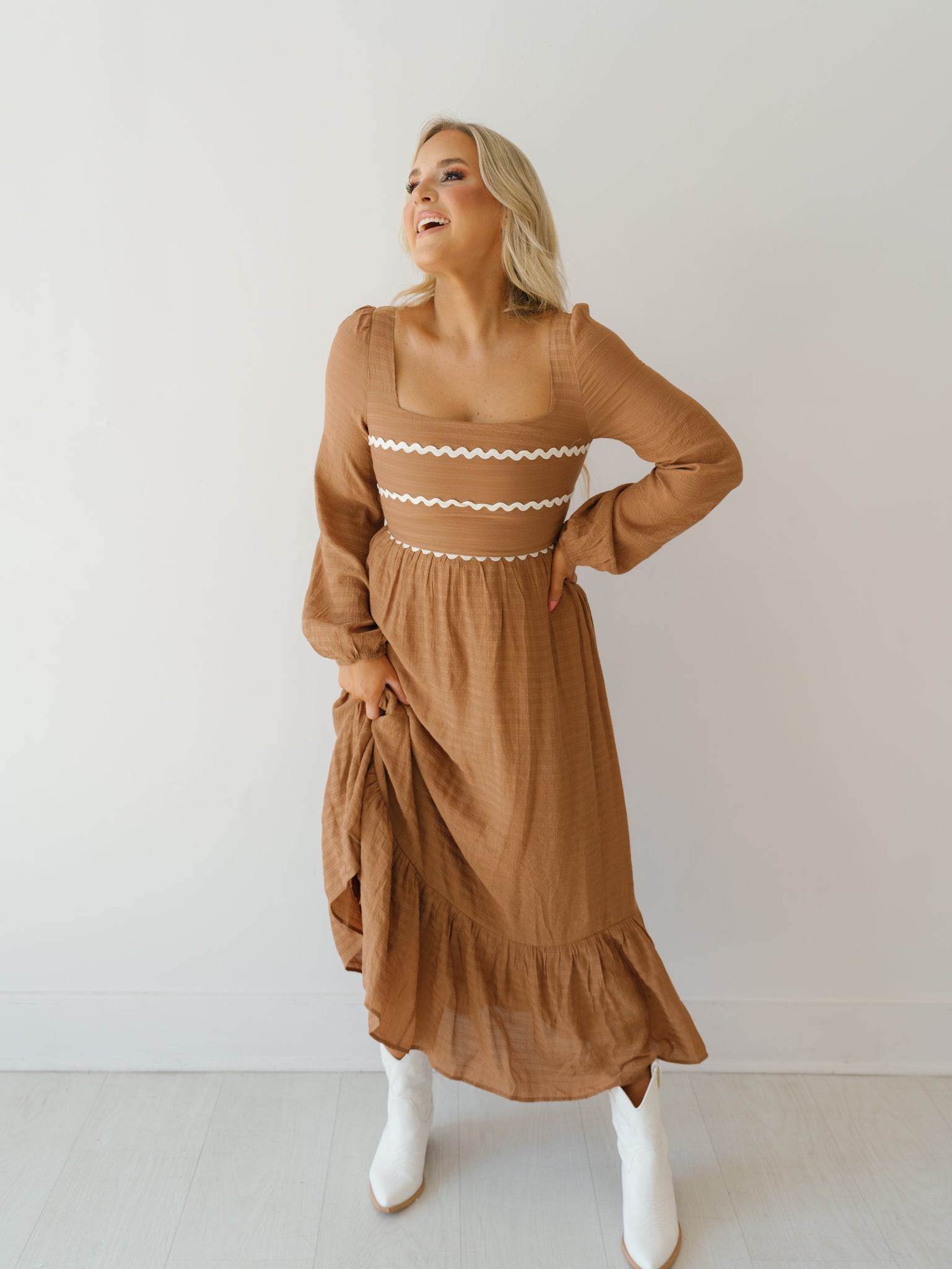 Wynn Dress - Mocha