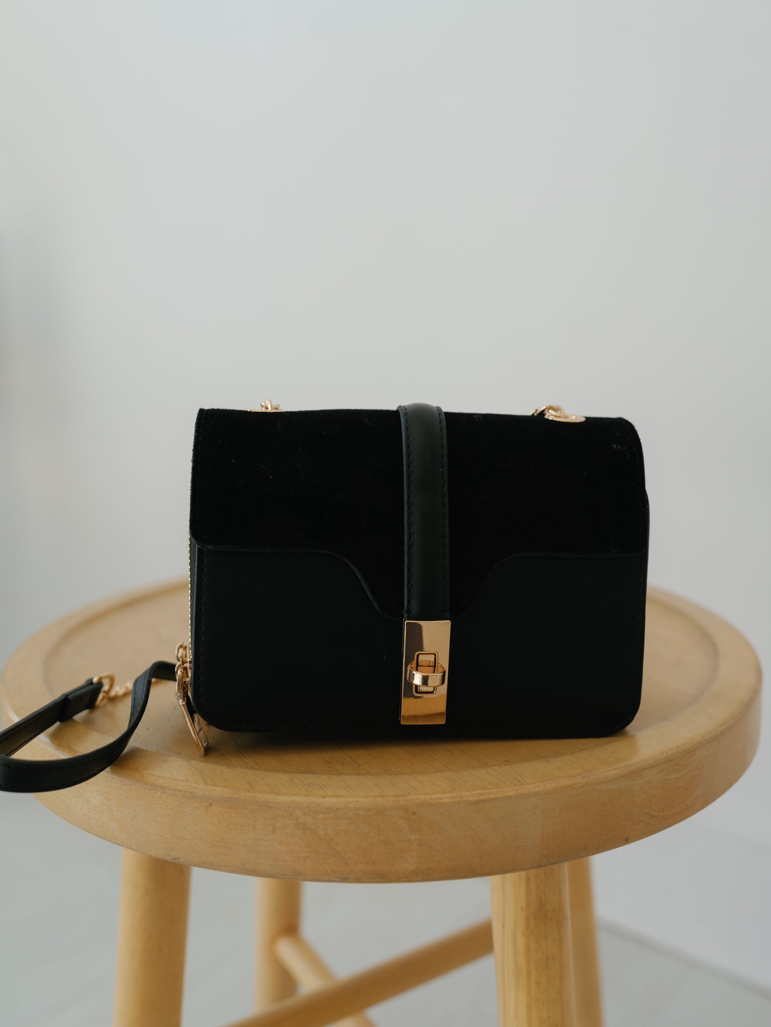 Mila Crossbody