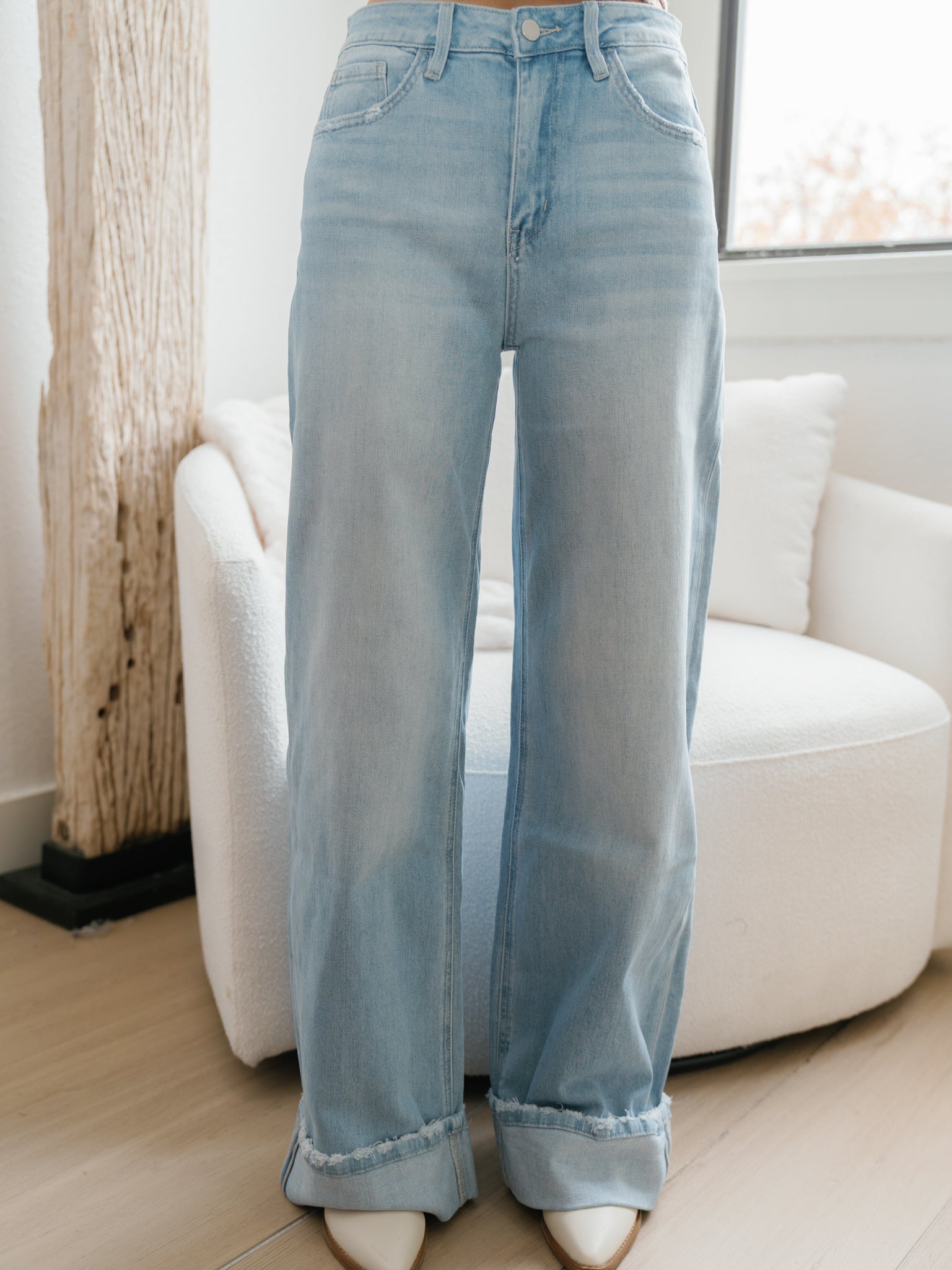 Case Super High Rise Baggy Wide Jeans