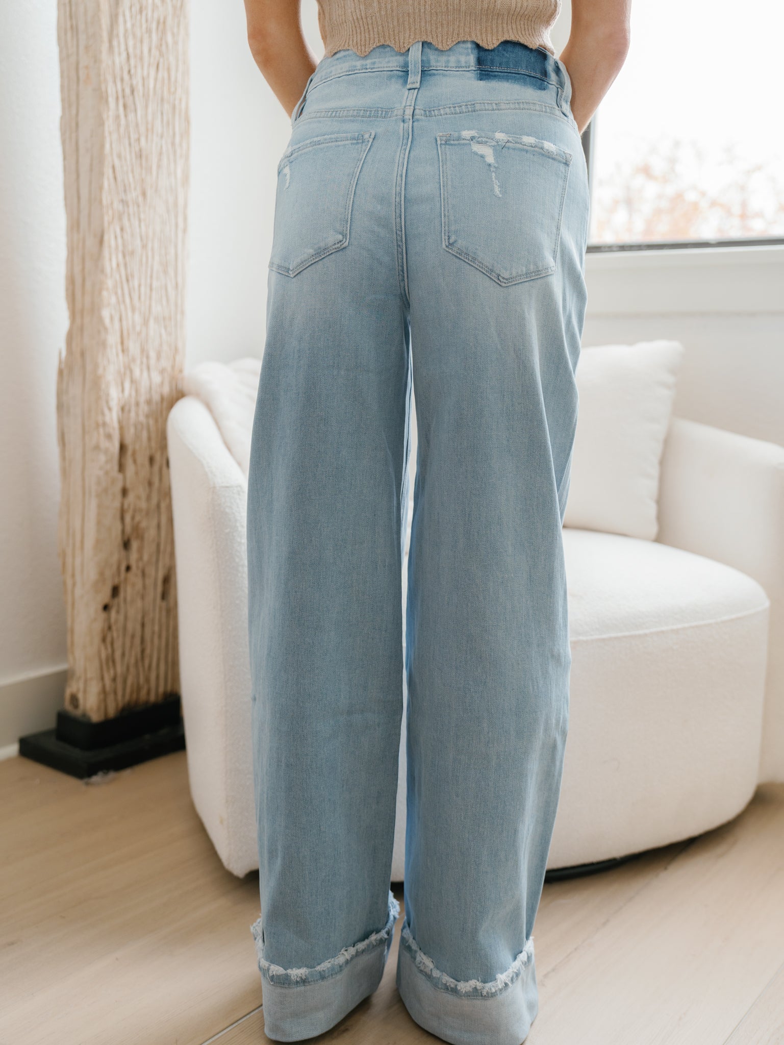 Case Super High Rise Baggy Wide Jeans