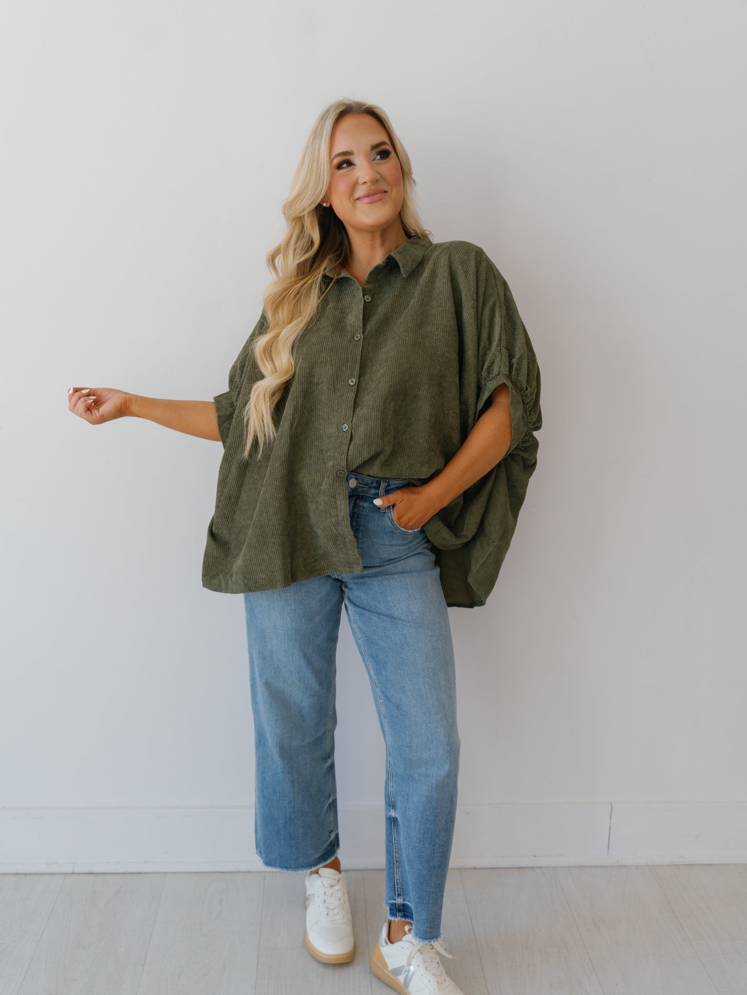 Raelynn Corduroy Top - Olive