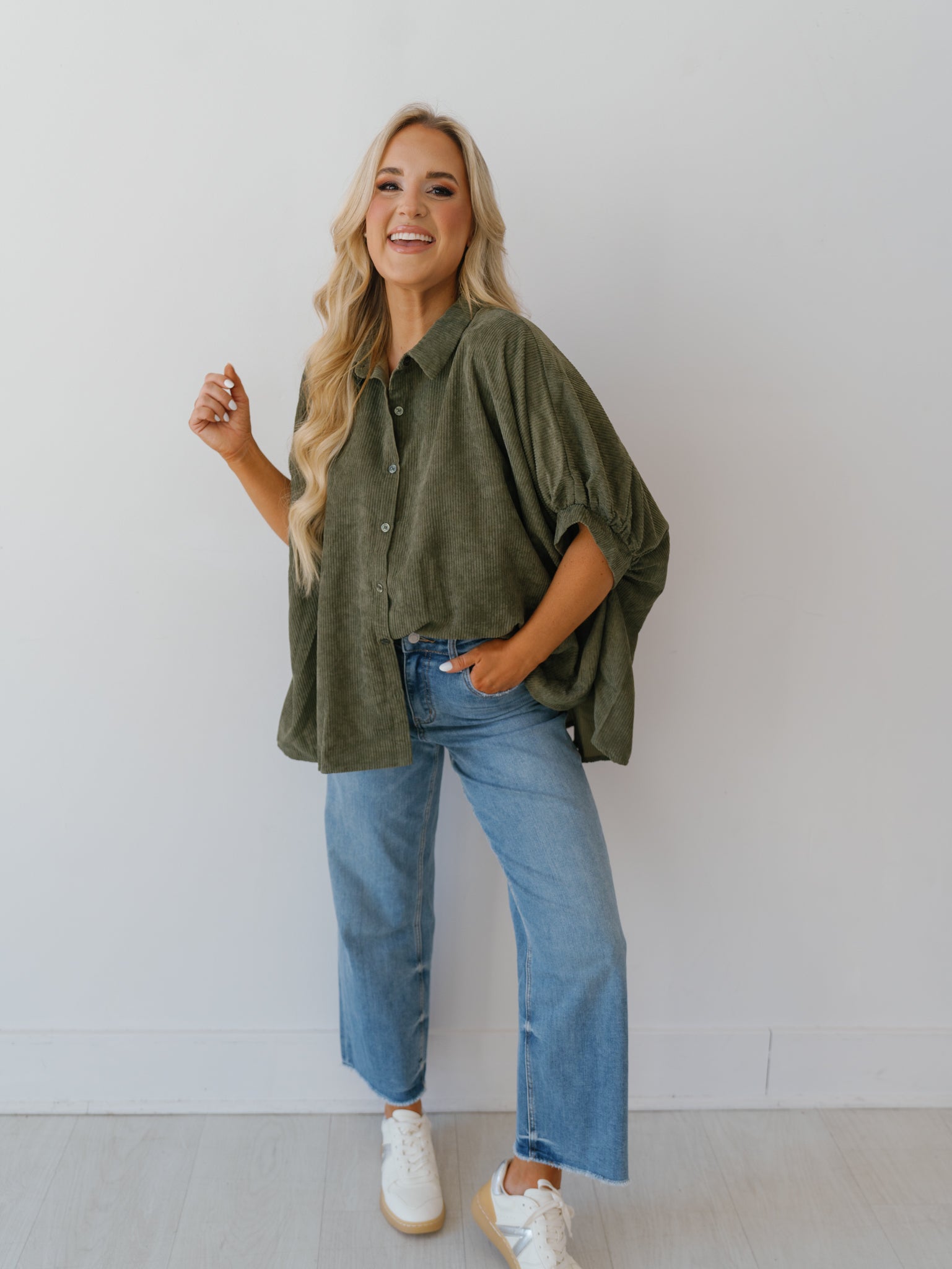 Raelynn Corduroy Top - Olive