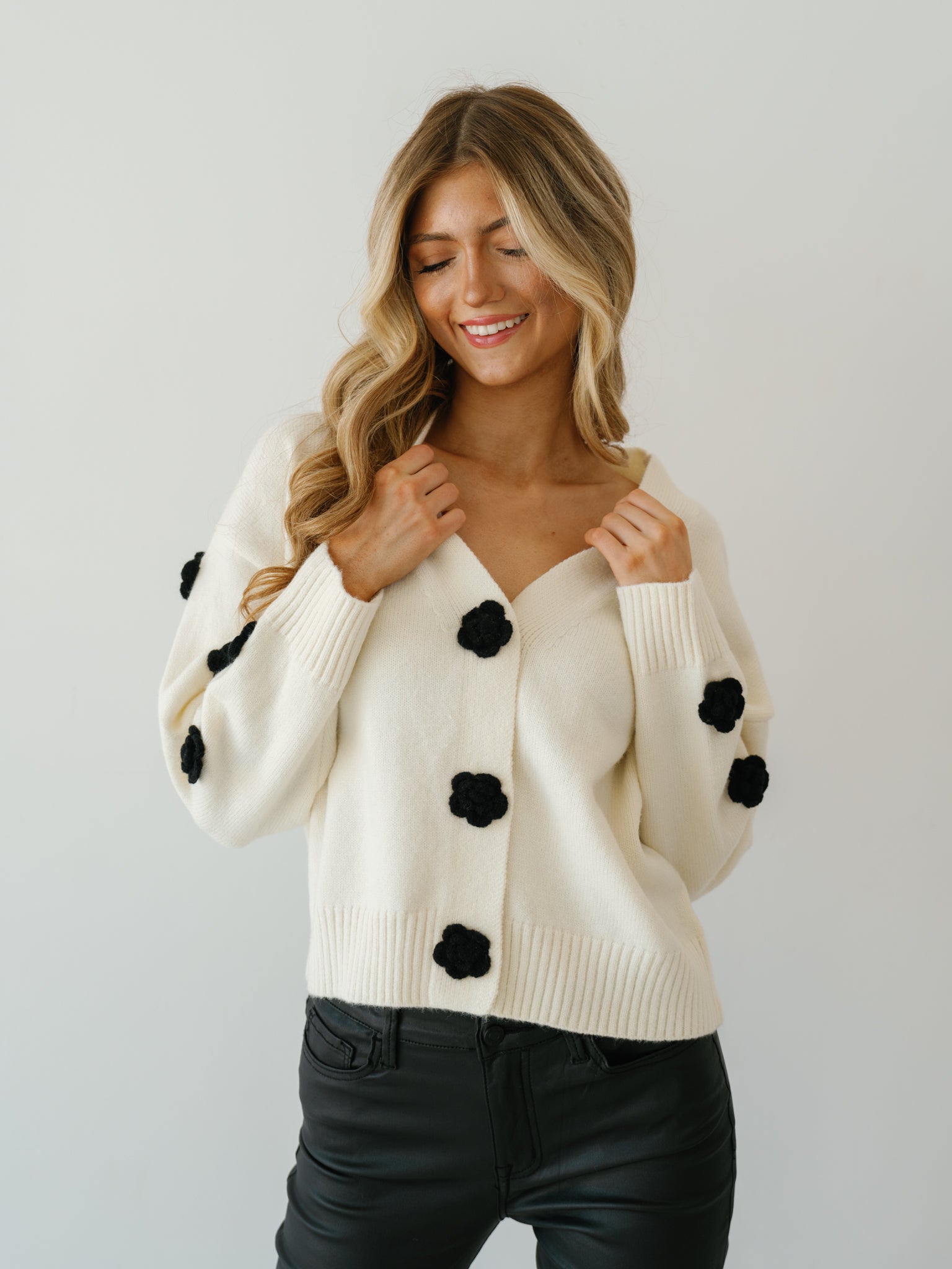 Garden Bloom Cardigan - Ivory/Black