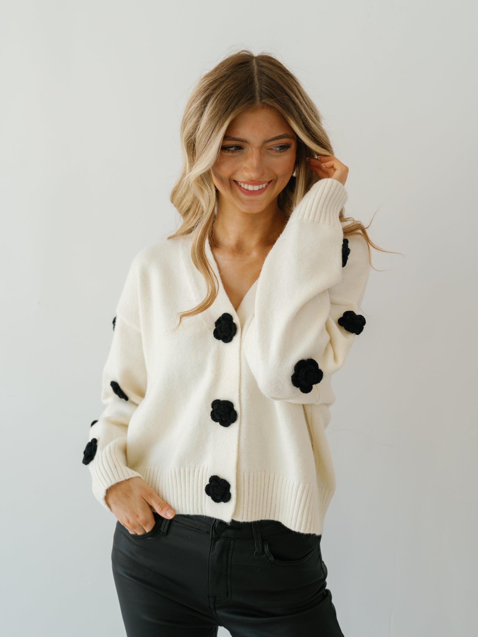 Garden Bloom Cardigan - Ivory/Black