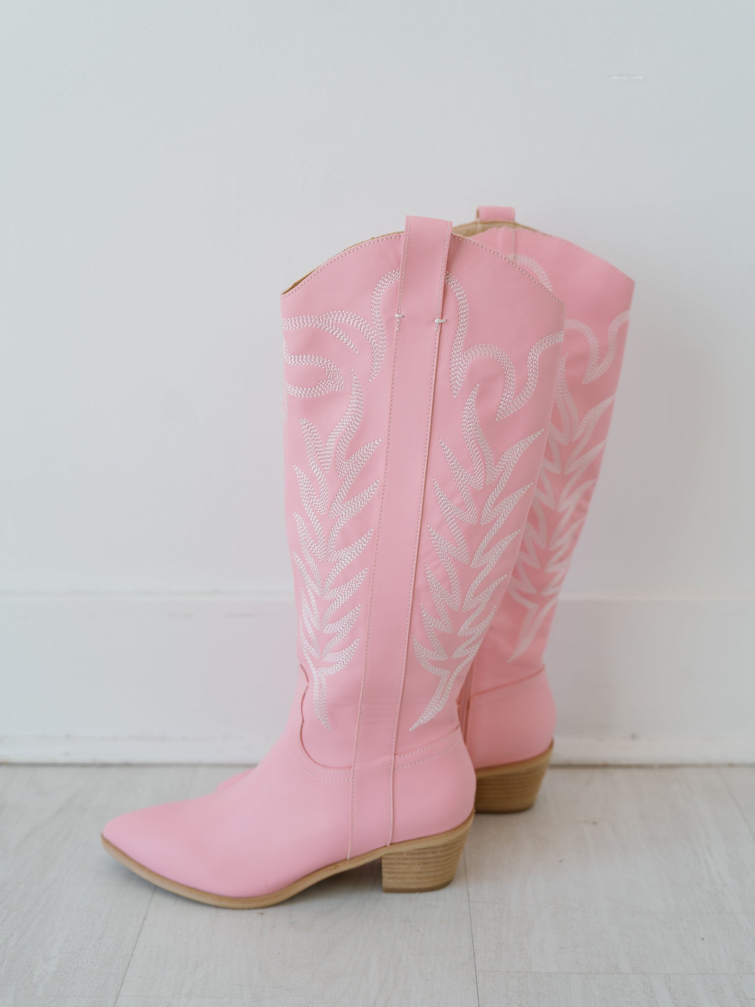 Mi.iM: Inlay Boots - Light Pink